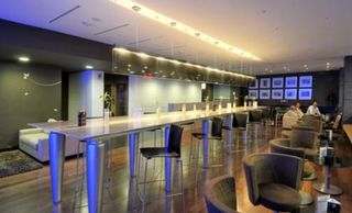 Hotel-Holiday-Inn-Santo-Domingo-Bar-Lounge